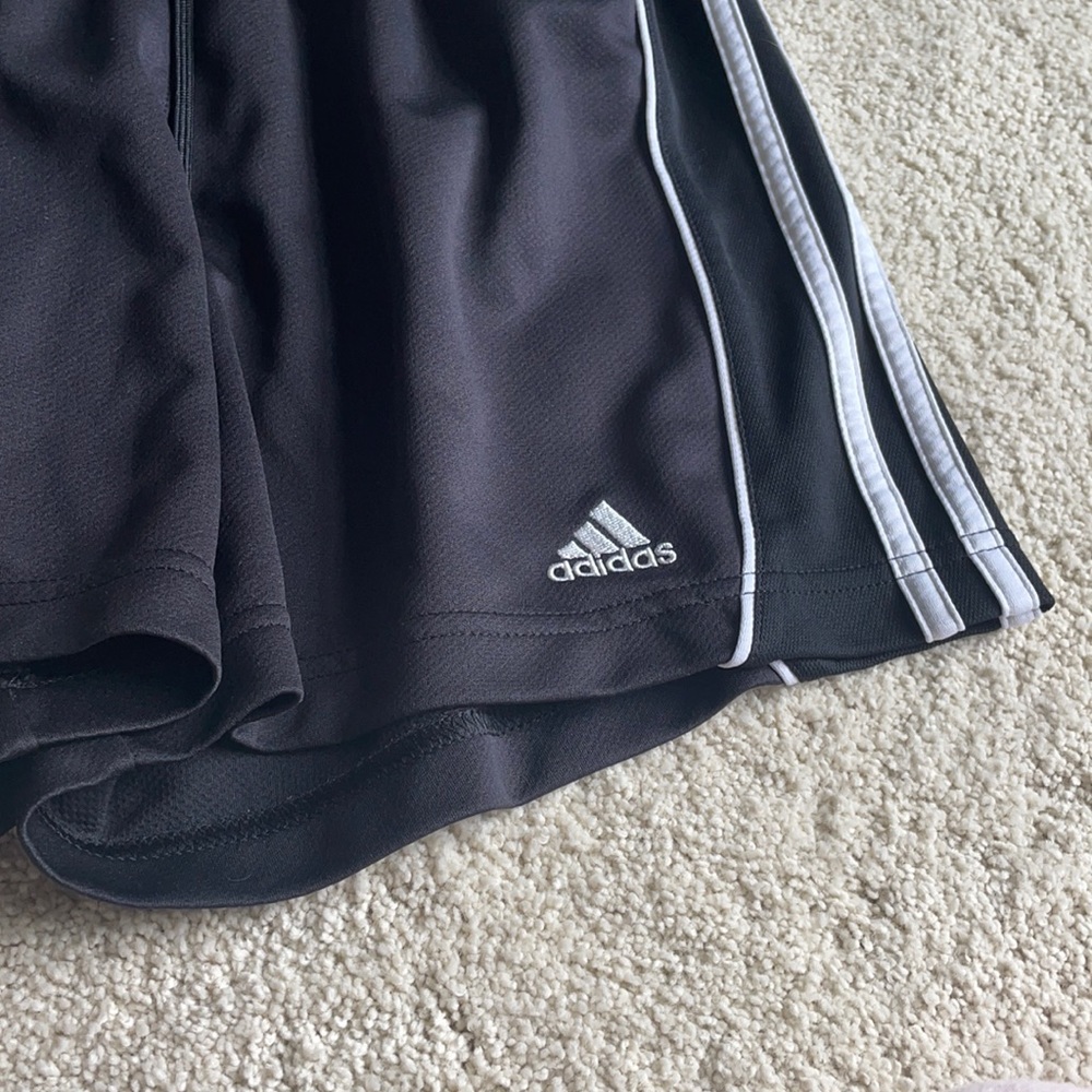Adidas shorts - Picture 2 of 4